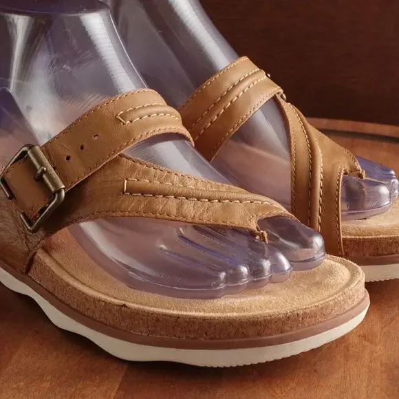 Clarks Brown Leather Sandals with Moccasin Stitching - Picture 5 of 15